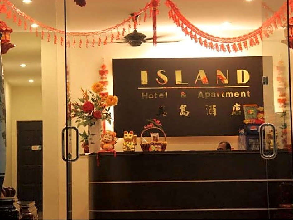OYO 44078 The Island Hotel