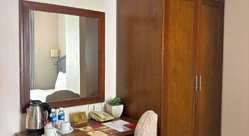 Queen Margarette Hotel