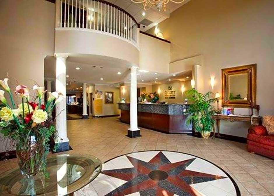 Quality Inn & Suites Near University