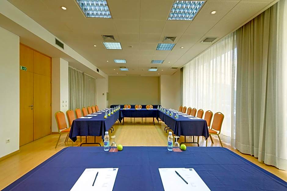 TRYP by Wyndham Porto Centro Hotel