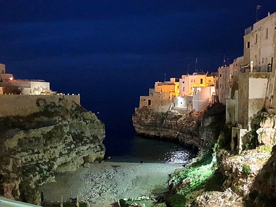 White Suite Polignano 08