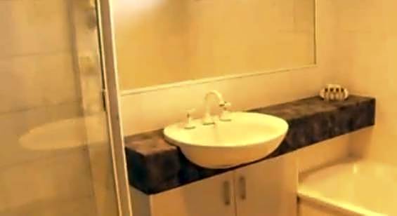 Clayton Monash Motor Inn & Serviced Apartments