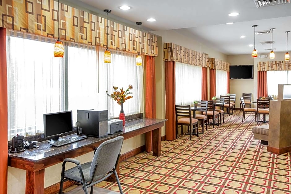 Comfort Suites Golden Isles Gateway