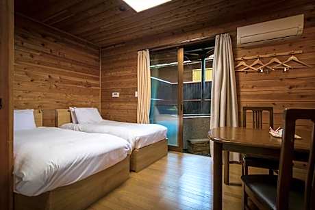Cottage Twin Room With Open Air Wood Bath Tower B
