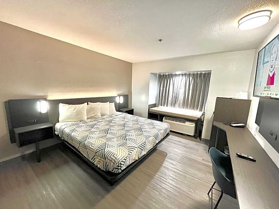 Motel 6-Simpsonville, SC - Greenville