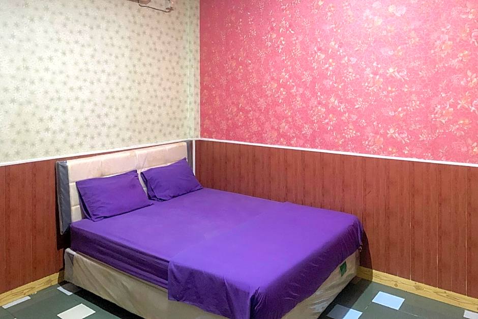 Hana Losmen RedPartner