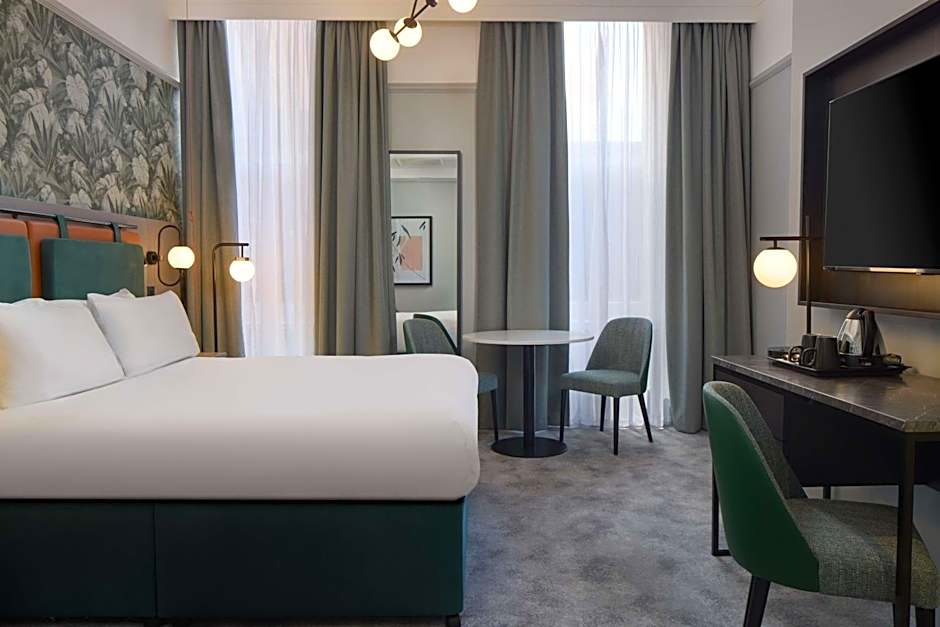 DoubleTree by Hilton Brighton Metropole