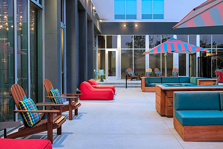 Aloft Houston Shenandoah