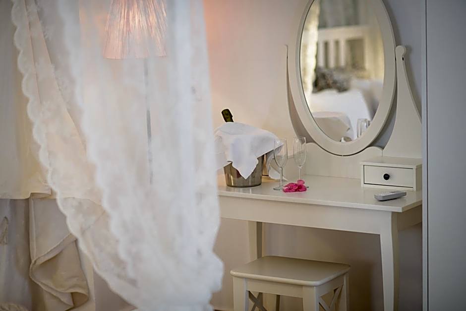 Matina Pefkos Aparthotel