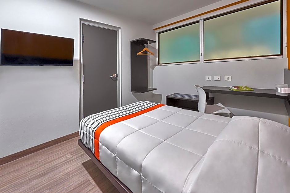 City Express Junior by Marriott Ciudad de México Sullivan