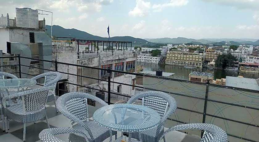 Jag Niwas Guest House