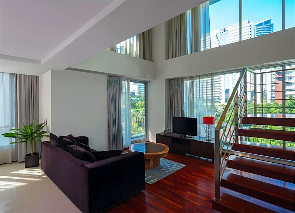 Silom Lofts