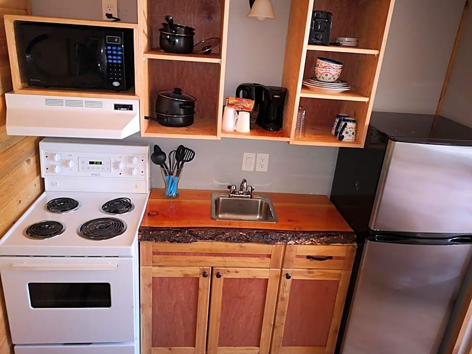 Overlook Inn & Cabins