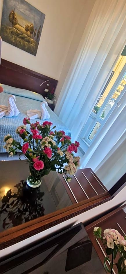 Hotel Dora