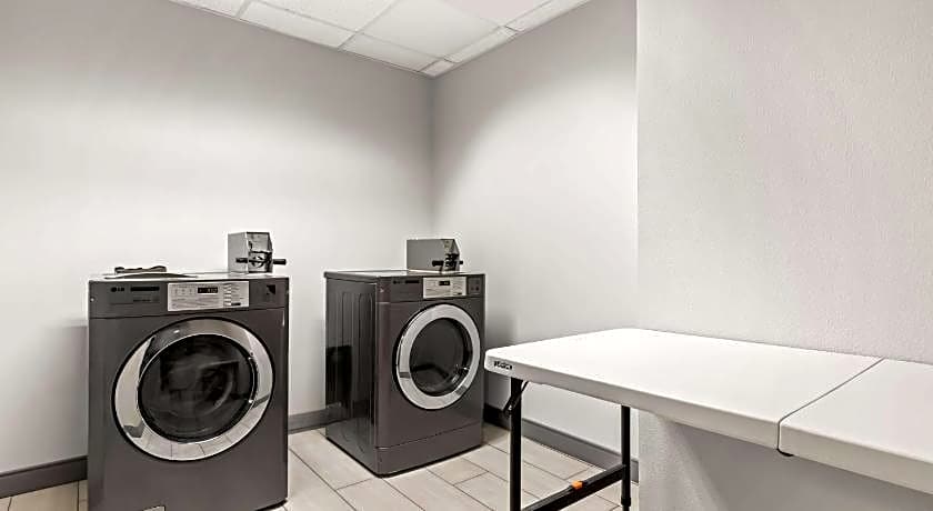 Spark by Hilton Catoosa Tulsa