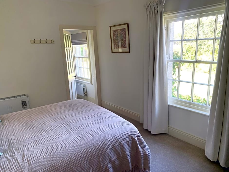 Dalton House Bed and Breakfast