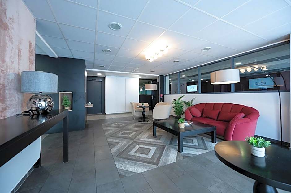 Nemea Appart Hotel Quai Victor Tours Centre