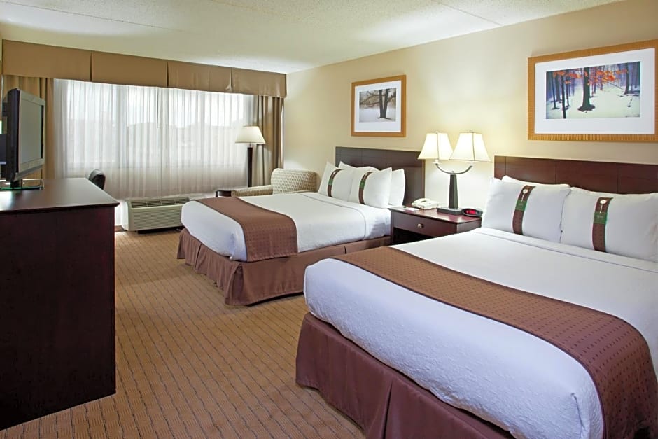 Holiday Inn Canton-Belden Village By IHG
