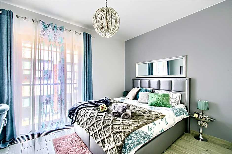 Aparthotel Pawia Deluxe- 10 min to center, self check-in, optional breakfest, parking on the street