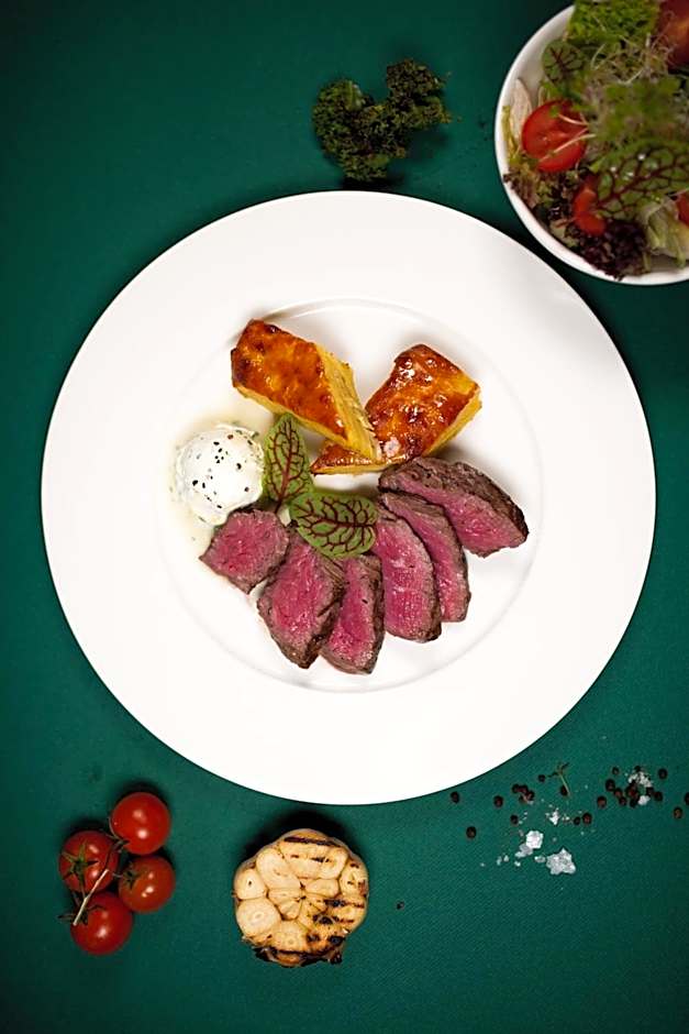 Hotel-Restauracja Platan