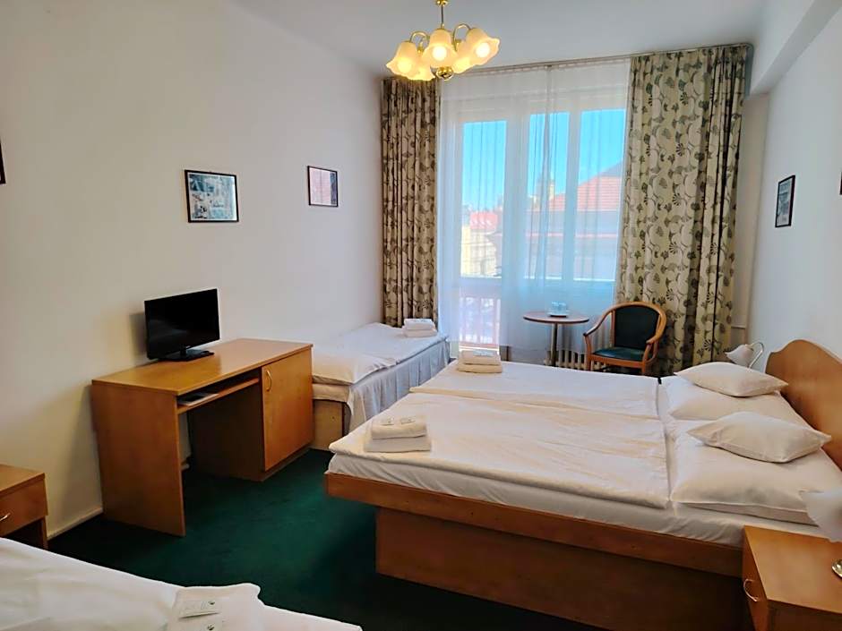 Hotel Legie