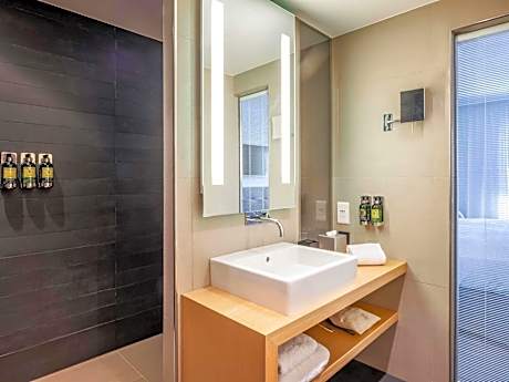Superior Twin Room with City View