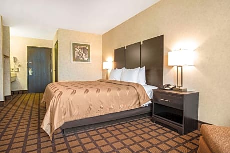 Superior King Suite - Accessible/Non-Smoking