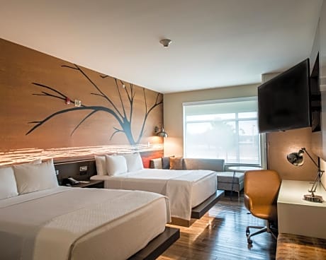 Queen Room with Two Queen Beds - Accessible/Non-Smoking