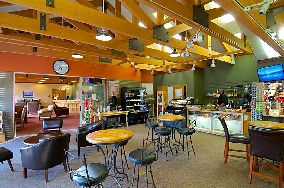 Denali Bluffs Hotel