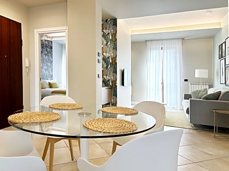 1-Bedroom Deluxe Apartment