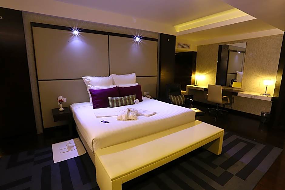 Avari Tower Karachi