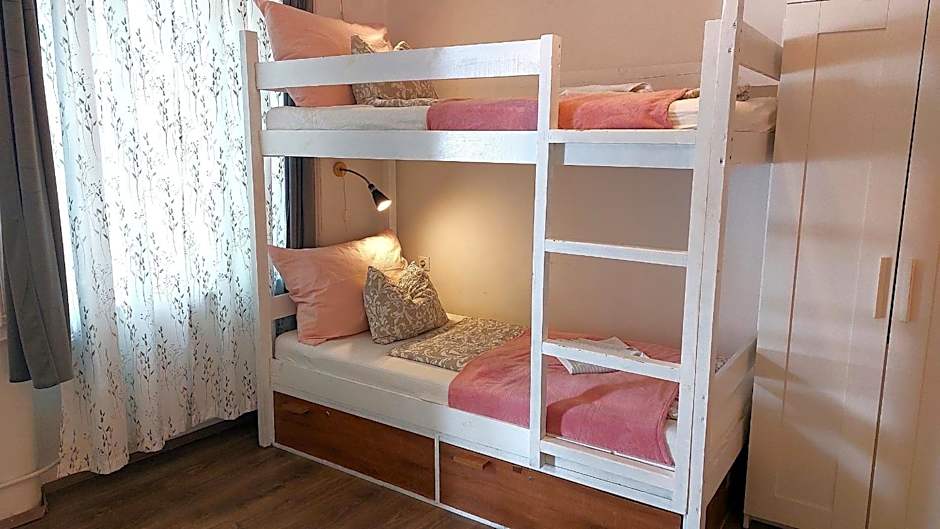 GoodMo Budapest Smart Rooms
