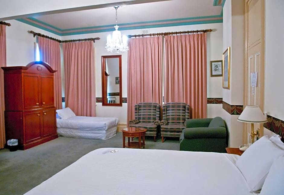 The Hotel Shamrock