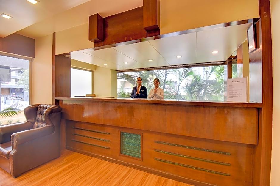 Hotel Lotus Ivy Studios Near Pune Airport