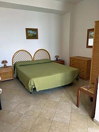 Triple Room with Sea View