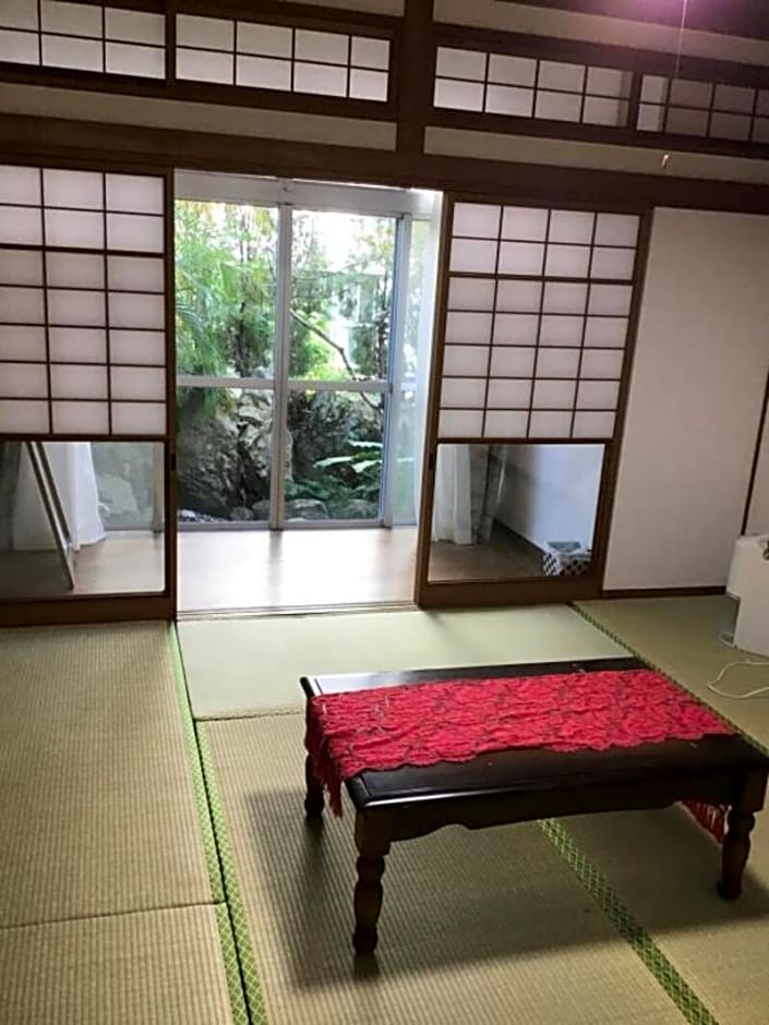 Kami House
