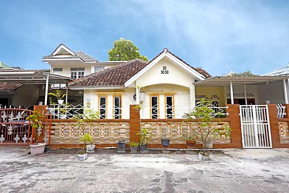 Wisma Pinggir Mitra RedDoorz