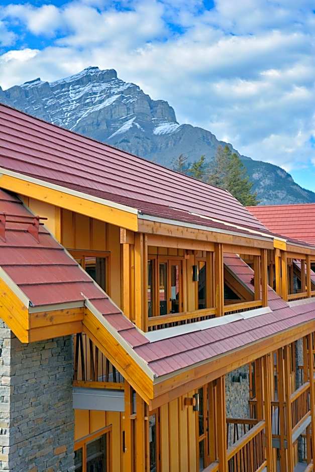 Moose Hotel and Suites