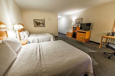 Two Queen Beds