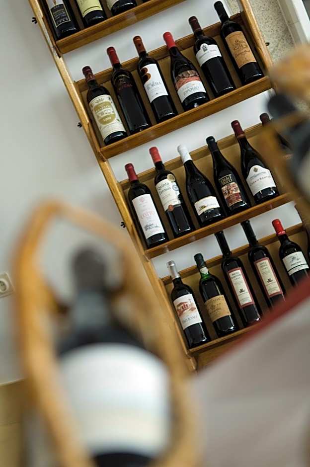 Hotel Rainha D. Amélia, Arts & Leisure