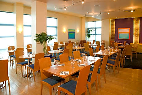 Premier Inn London Wimbledon South