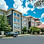 La Quinta Inn & Suites by Wyndham San Antonio Northwest