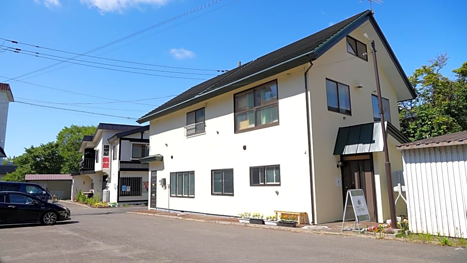 Kawayu Onsen Guesthouse NOMY