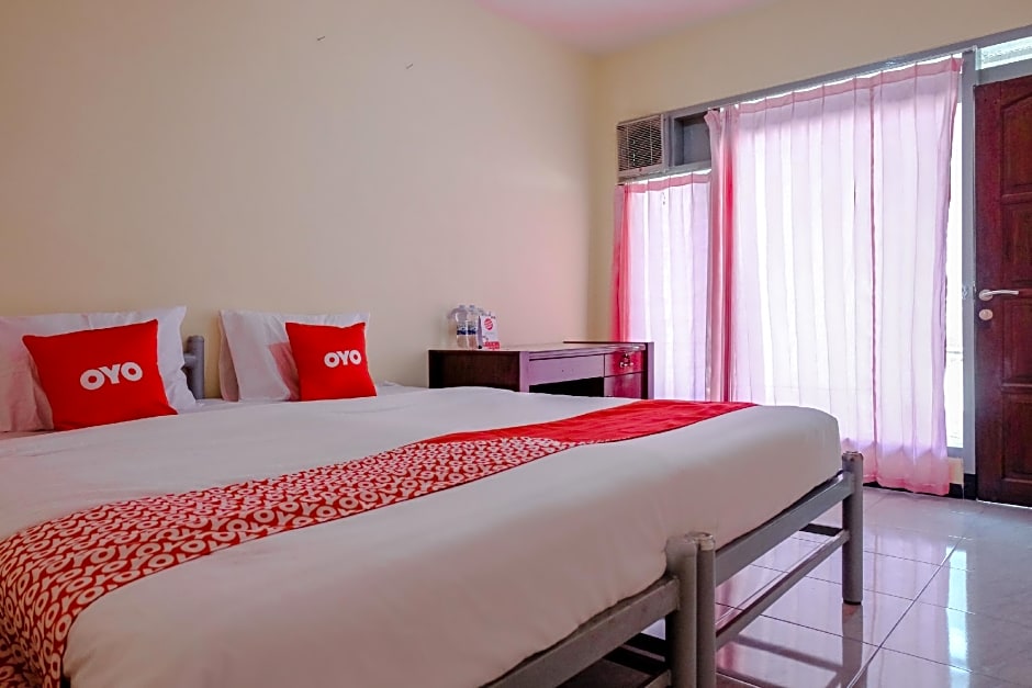 OYO 1289 Cbr Residence