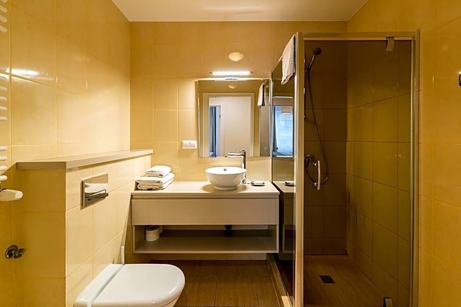 Platinum Towers Central Apartments