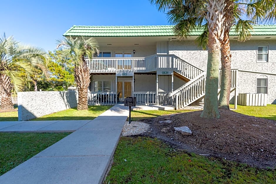 Country Club Villas