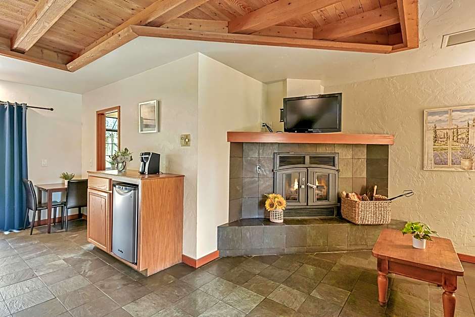 Sonoma Coast Villa and Spa