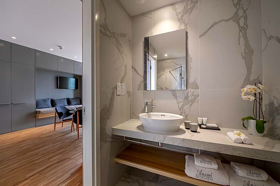 Anemi Hotel & Suites