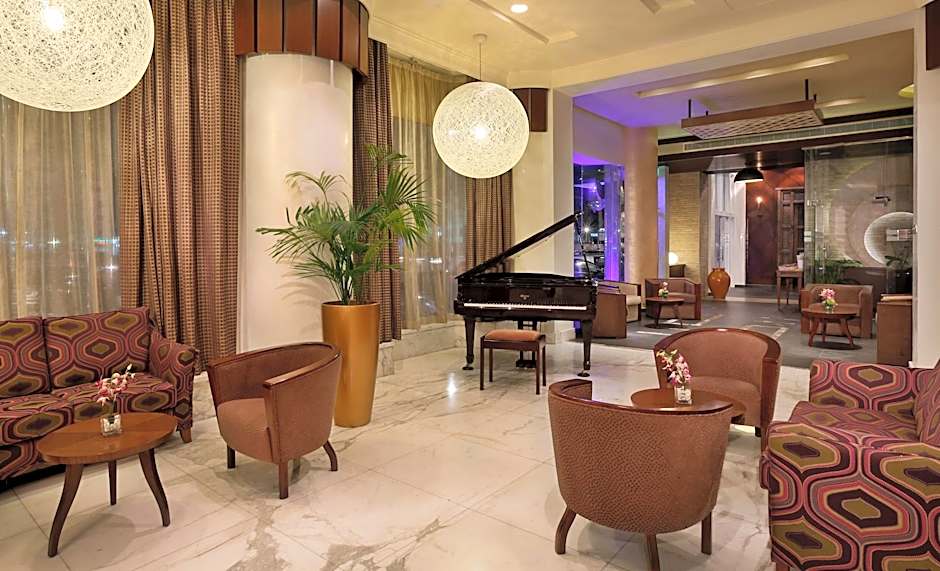 City Seasons Al Hamra Hotel