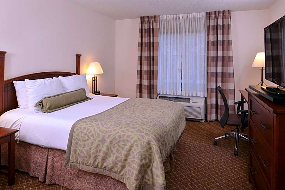 Staybridge Suites Indianapolis-Airport By IHG